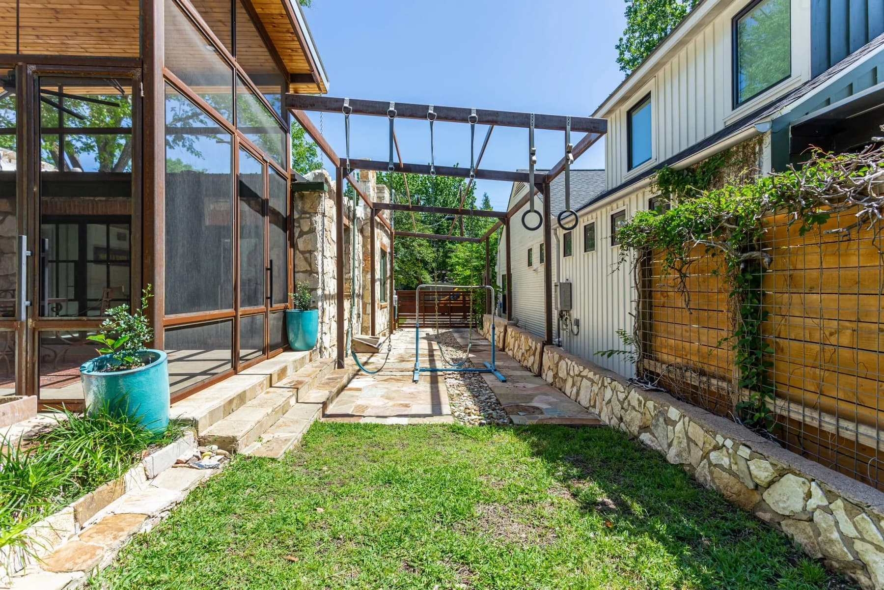 Zilker porch detail, Austin outdoor living